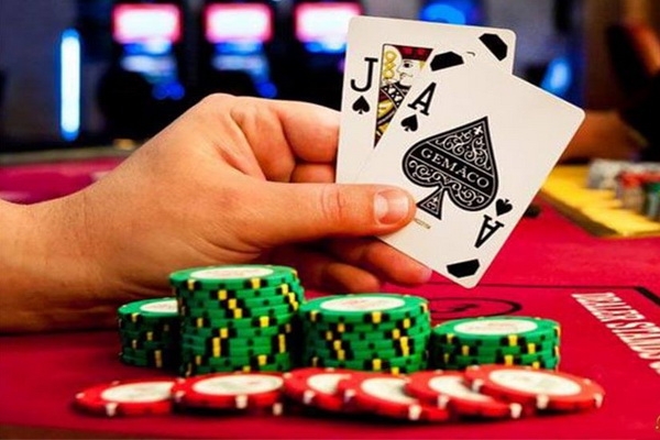 Jocuri de noroc online pe mobil cu bani reali